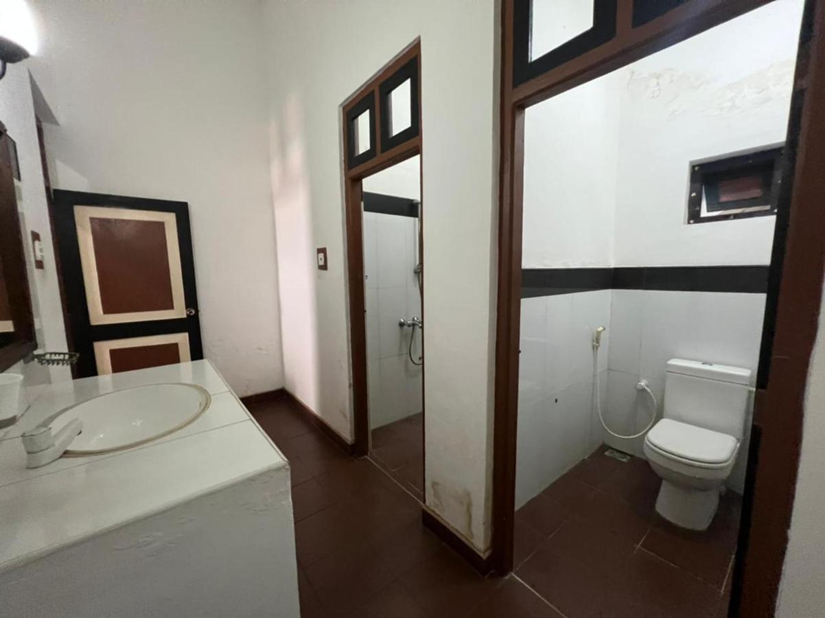 The Triangle Hotel Anuradhapura Bilik gambar