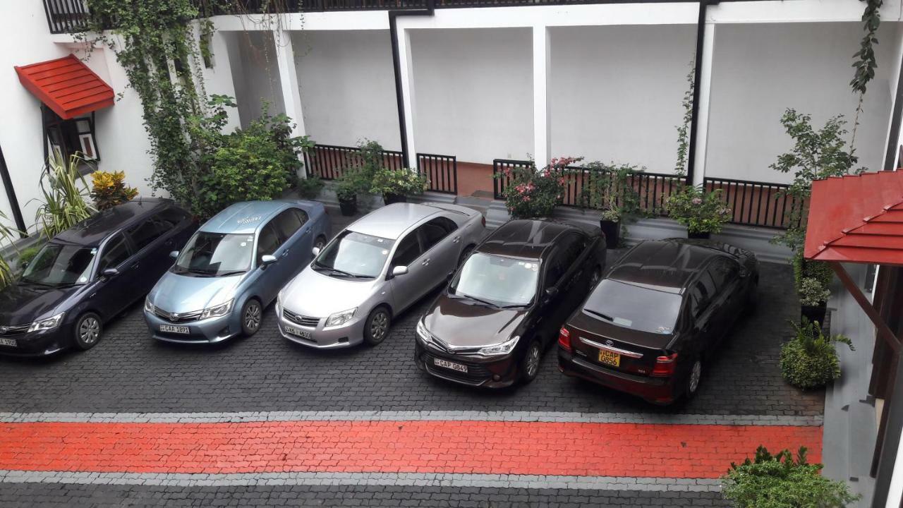 The Triangle Hotel Anuradhapura Luaran gambar